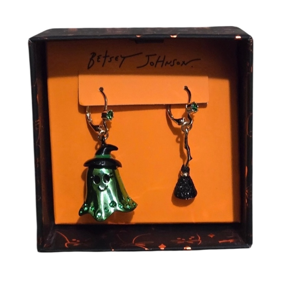 BETSEY JOHNSON Halloween Mismatched Green Ghost Witch & Broom Earrings NEW NWT - Picture 4 of 12